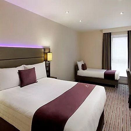 Premier Inn Premier Inn Silverstone Syresham Exterior foto