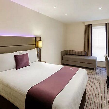Premier Inn Premier Inn Silverstone Syresham Exterior foto