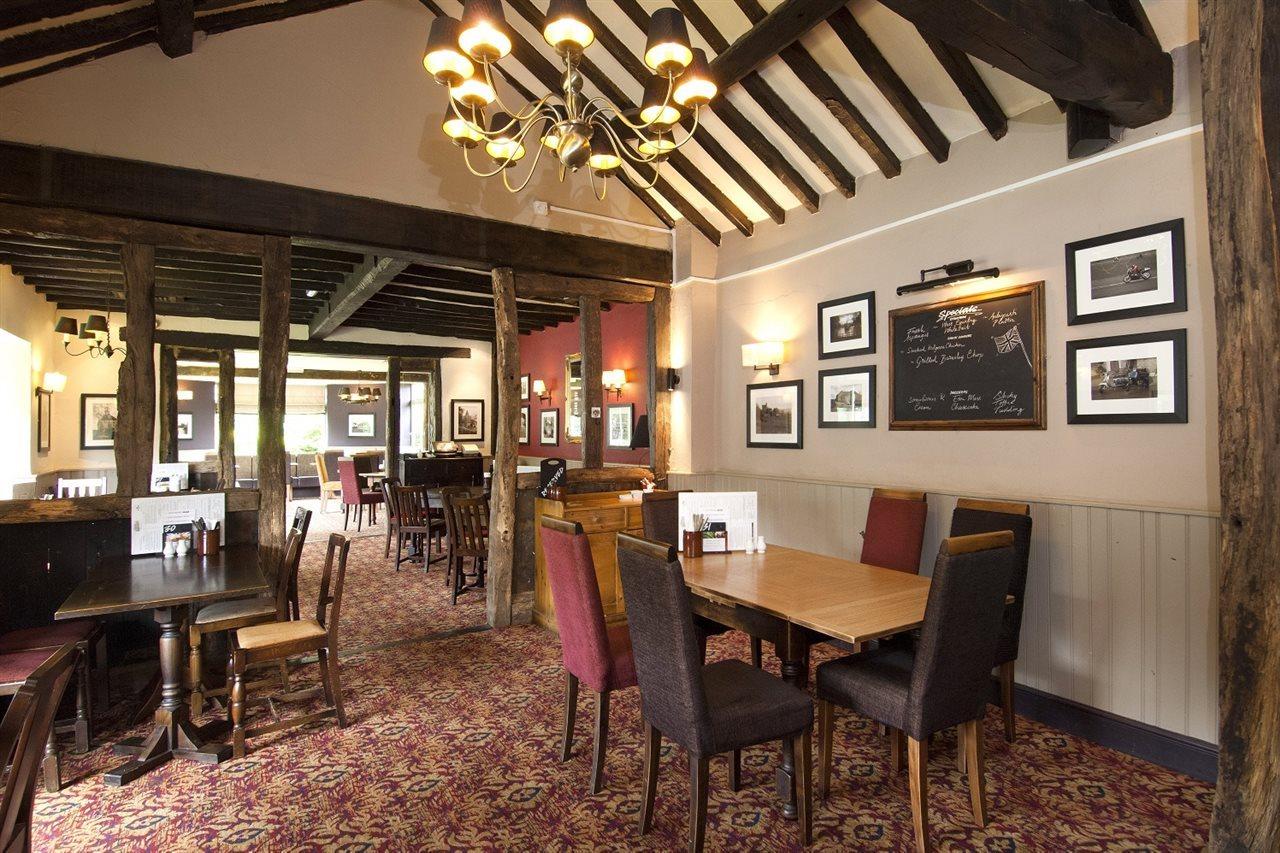 Premier Inn Premier Inn Silverstone Syresham Exterior foto