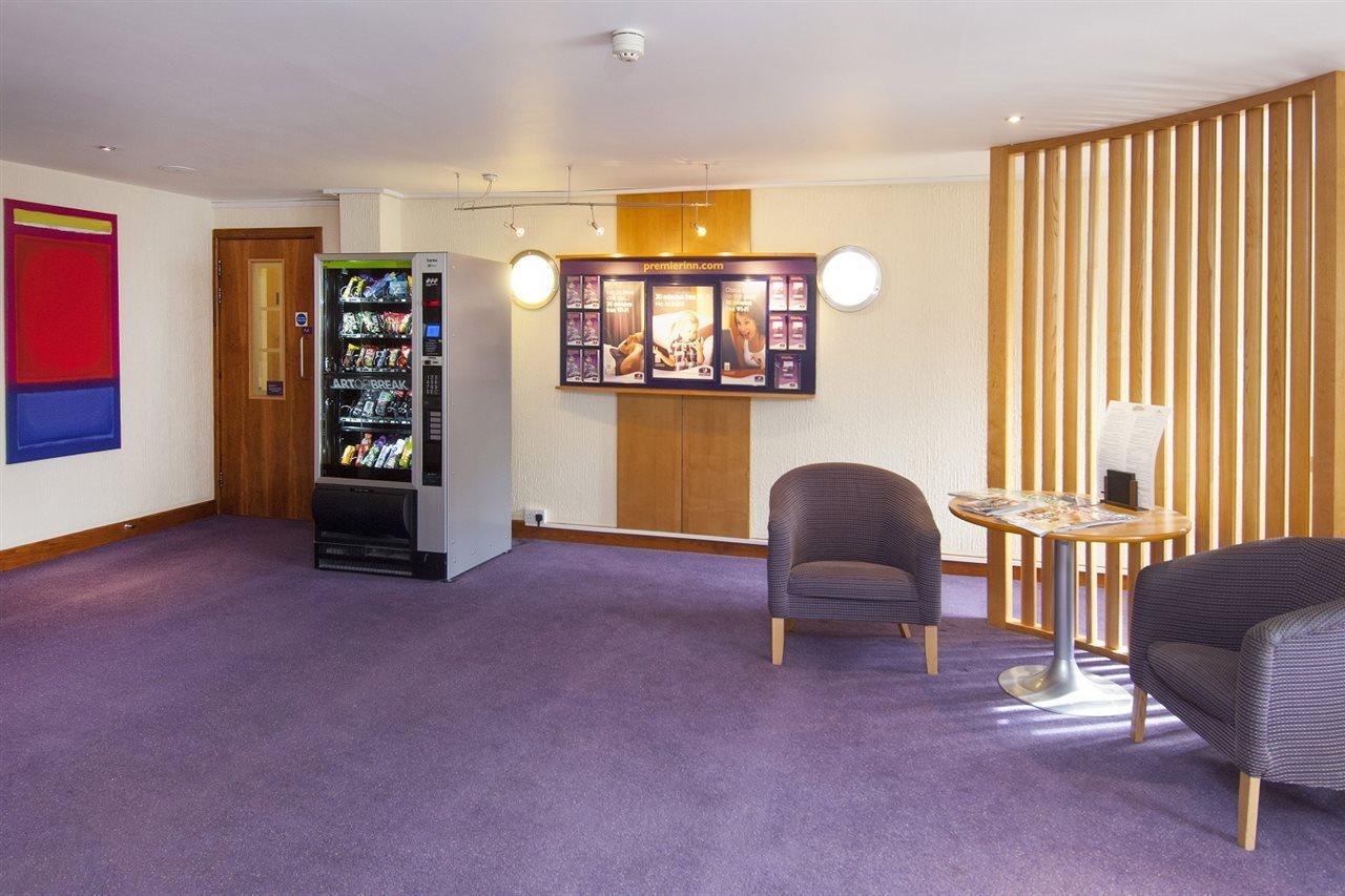 Premier Inn Premier Inn Silverstone Syresham Exterior foto